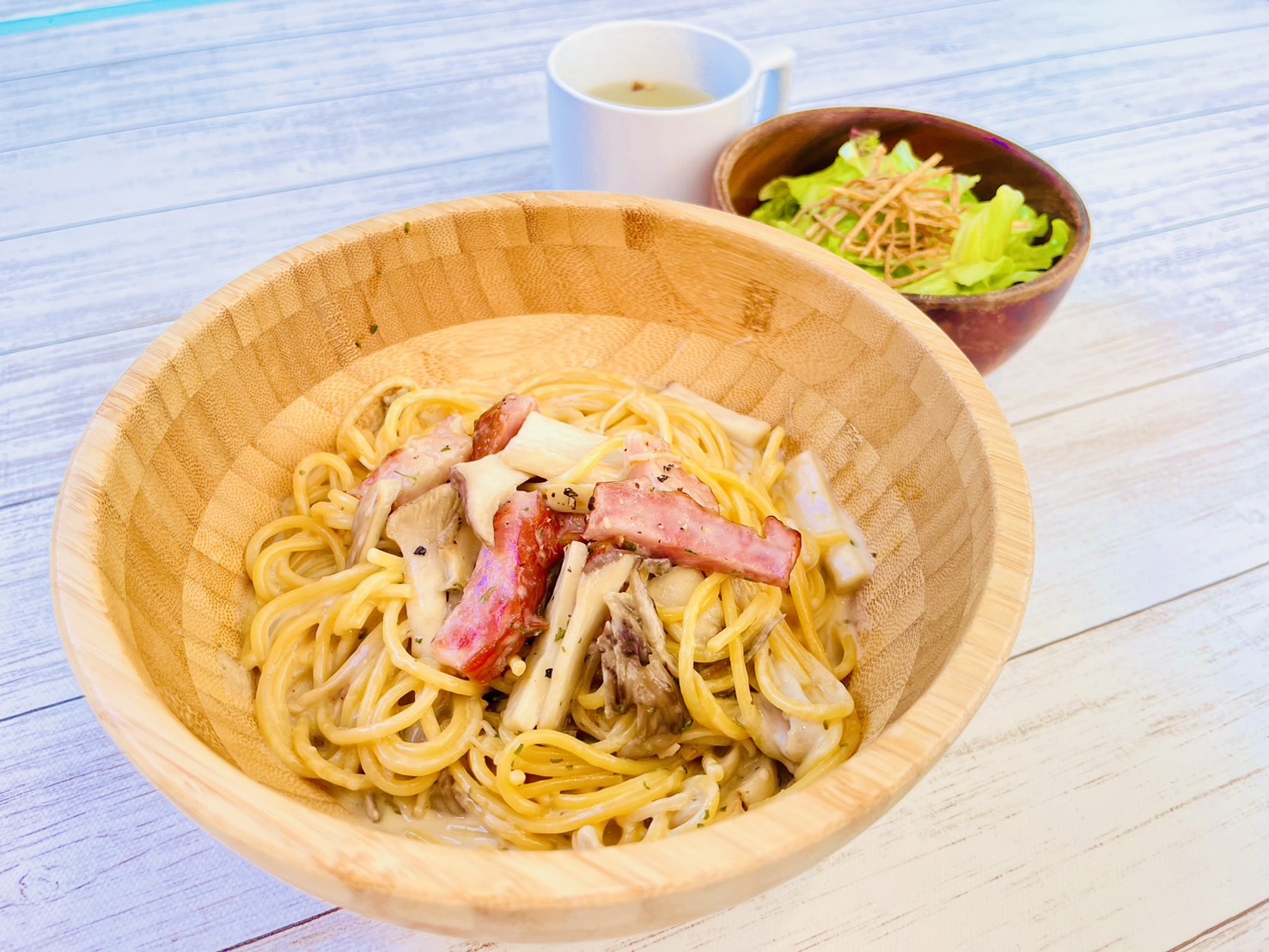 秋のひと皿に、心ほどける濃厚クリーム。愛犬と楽しむDog Cafe Eightのパスタ時間